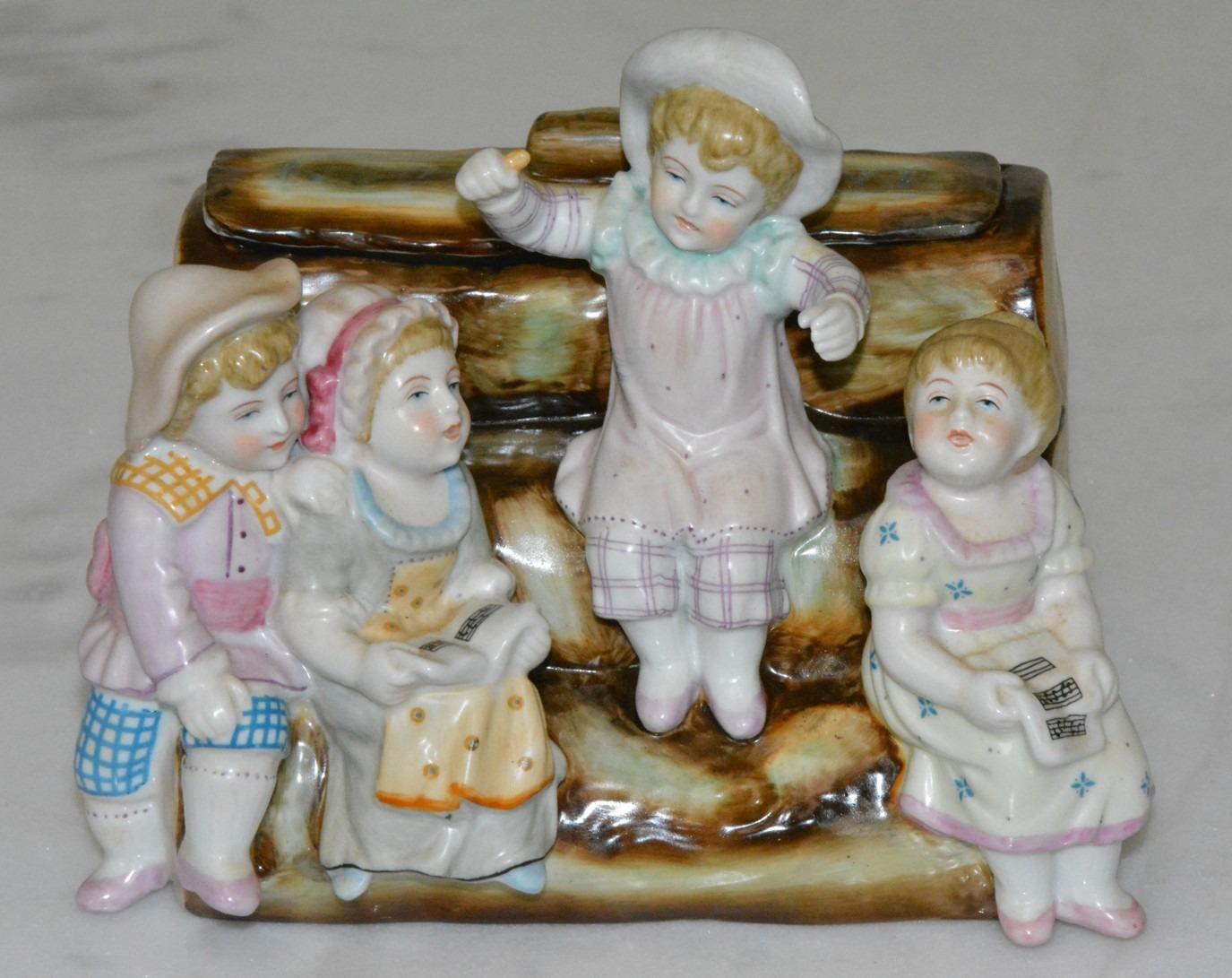 Porcelánové sousoší - Děti - dózička