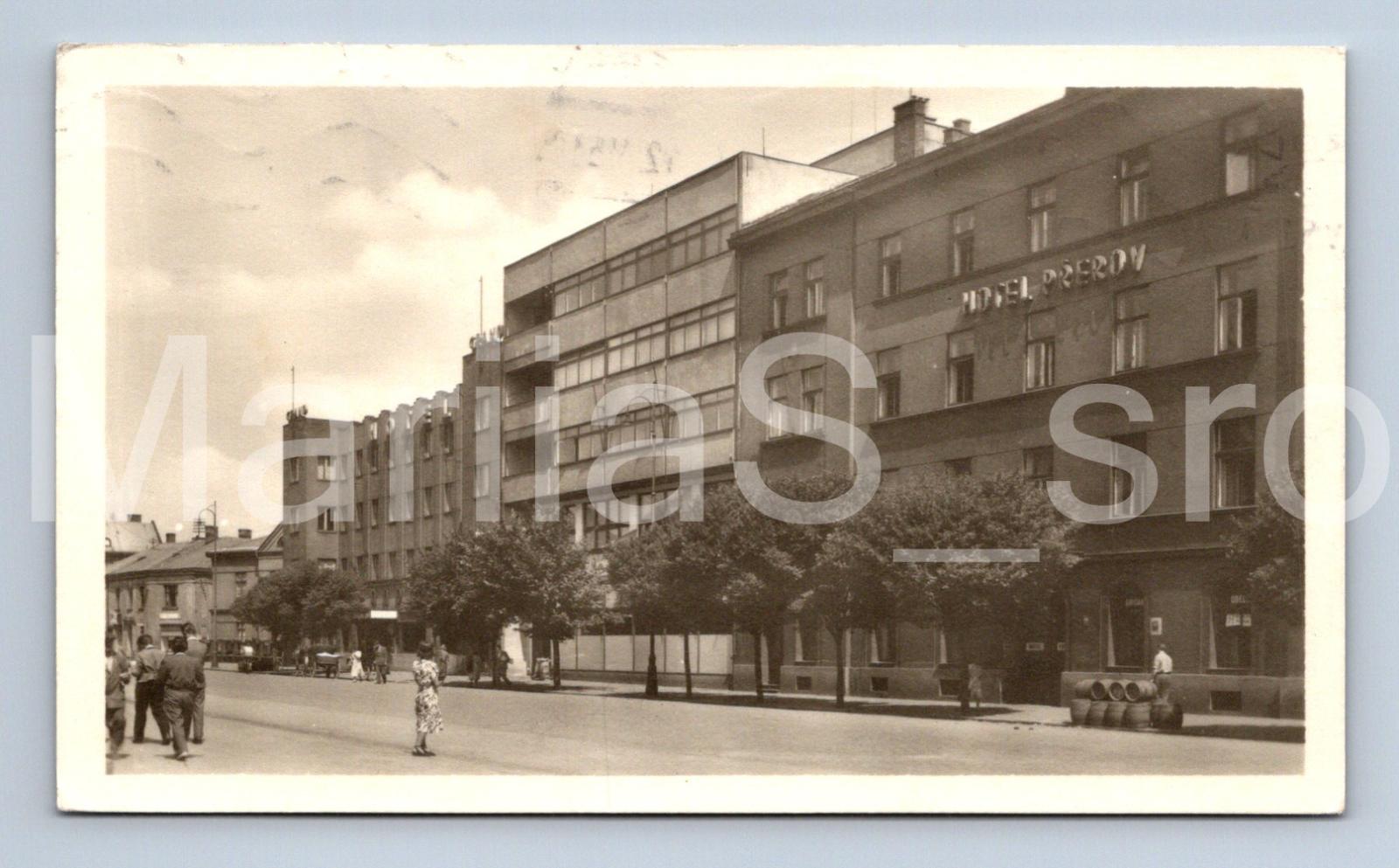 Pohlednice PŘEROV - HUSOVA ULICE - HOTEL (ST30753)