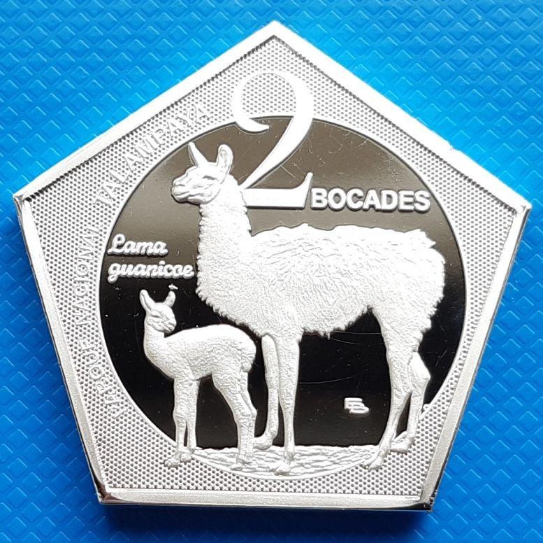 La Rioja: 2 bocades 2024 prooflike - guanaco a puma