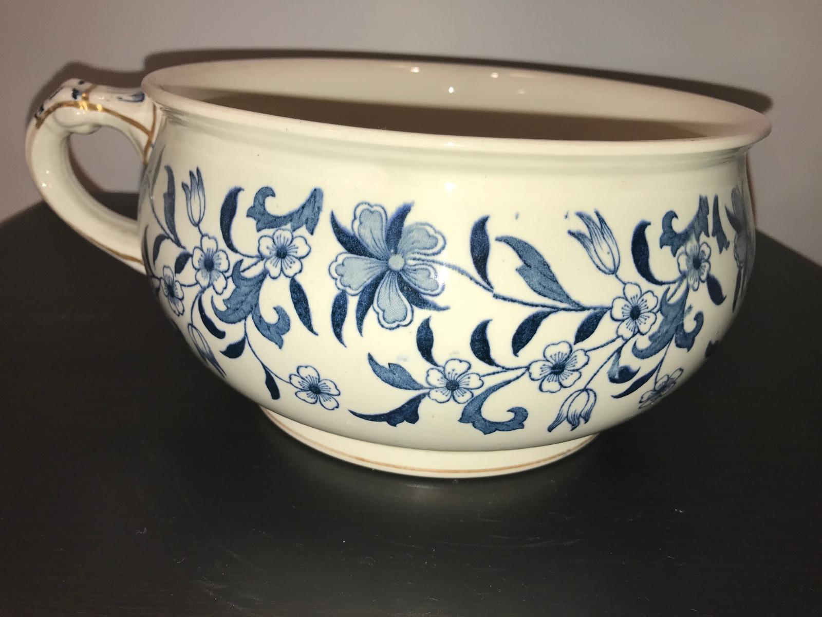Porcelánový nočník