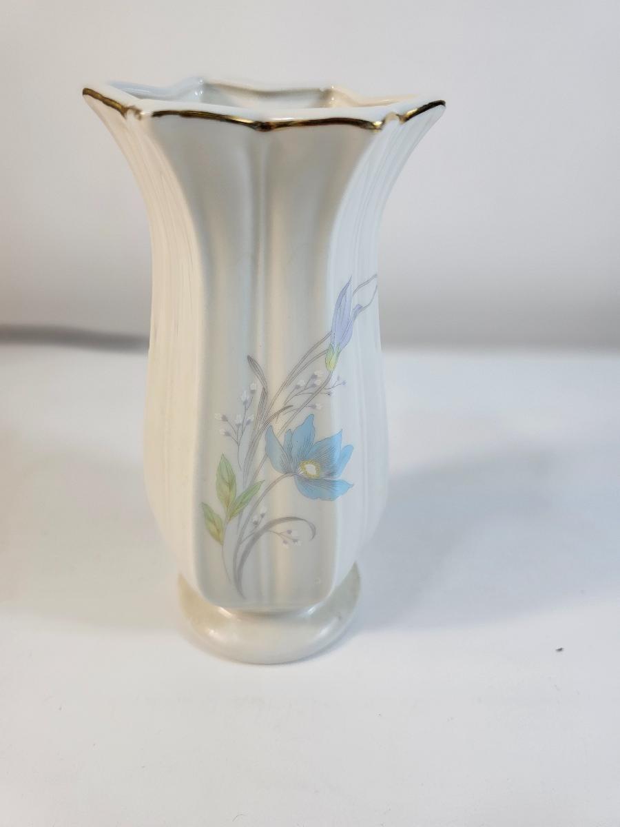 Retro porcelánová VÁZA, MODRÉ KVĚTY