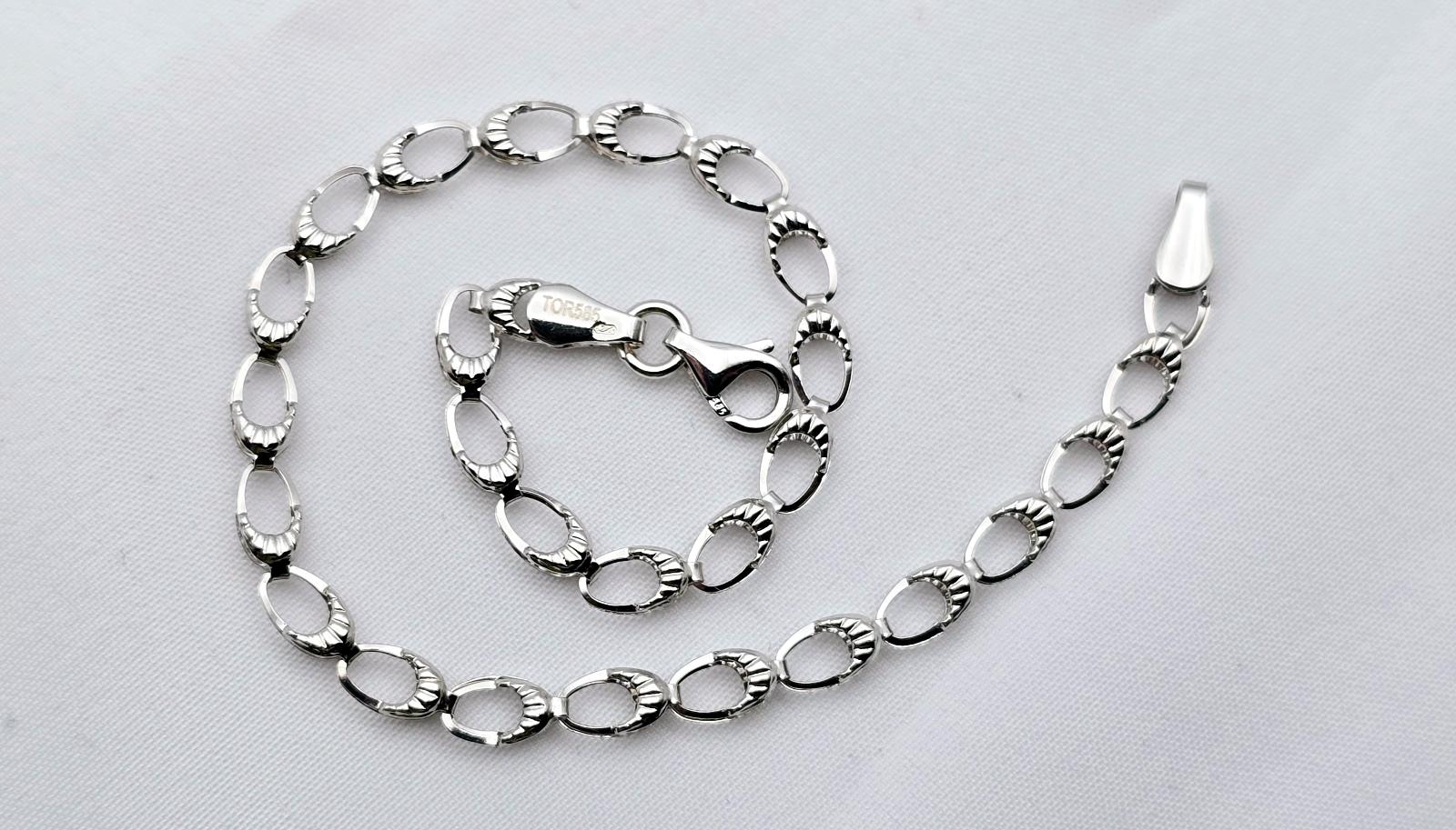 Zlatý náramek 17,5cm; 1,65g