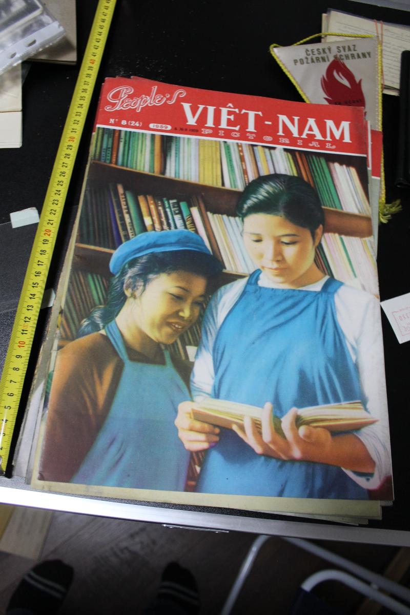 starý časopis Vietnam