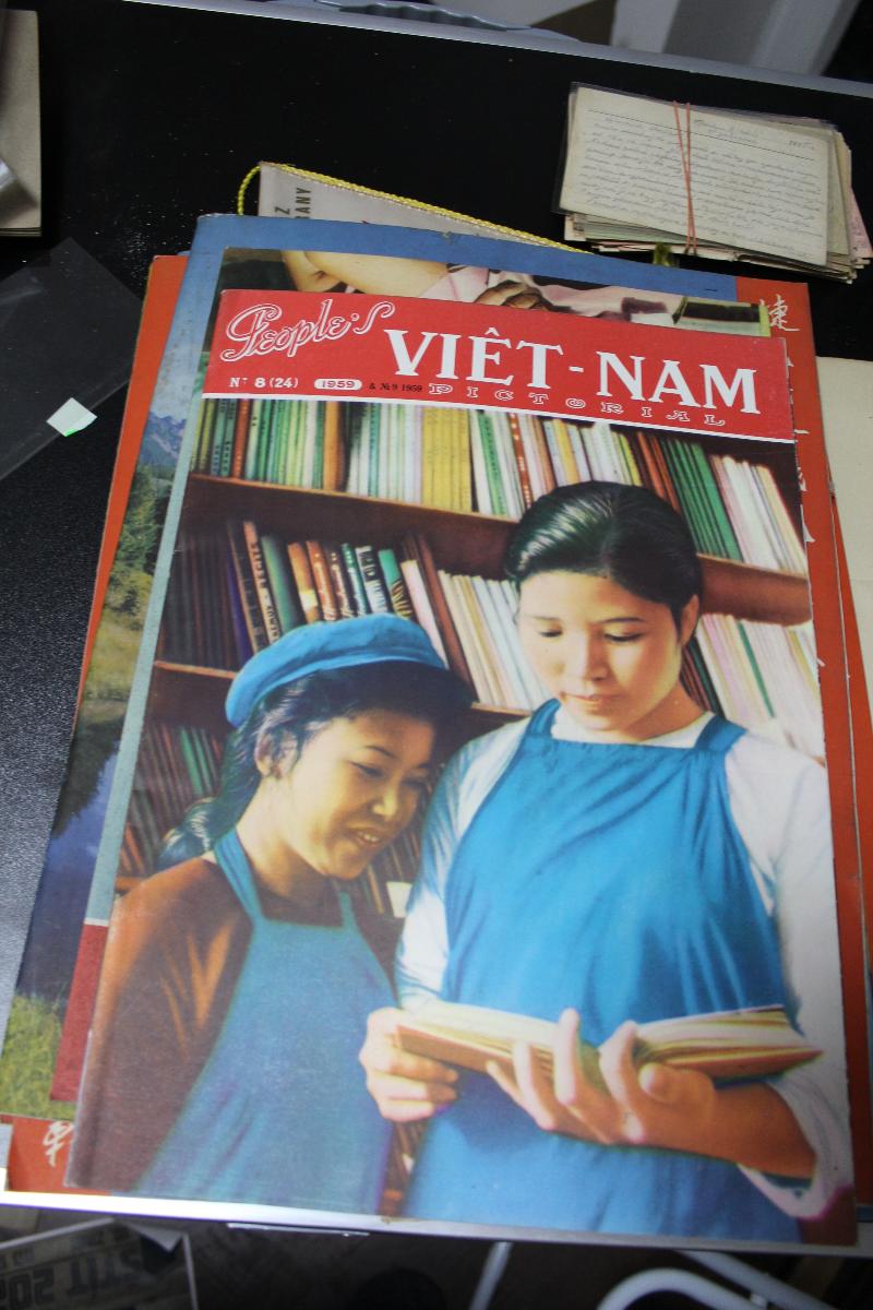 starý časopis Vietnam