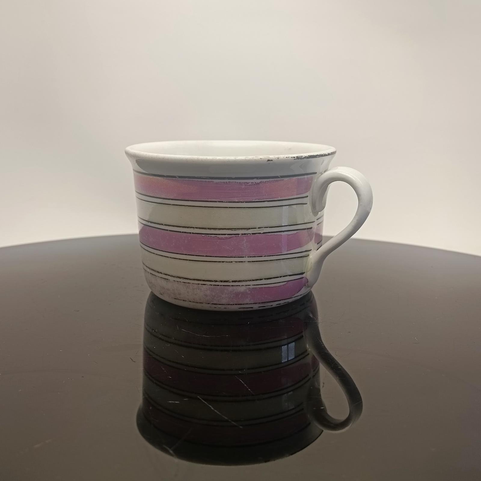 Starý porcelánový hrnek, Vařák