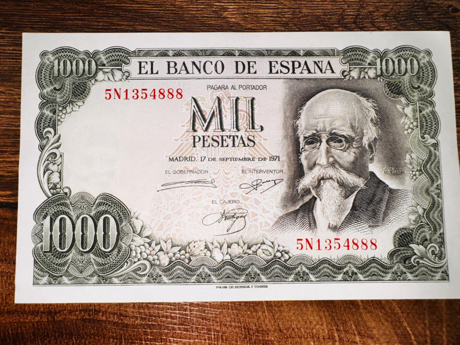 ŠPANĚLSKO, 1000 Pesetas 1971, krásný stav (1-)