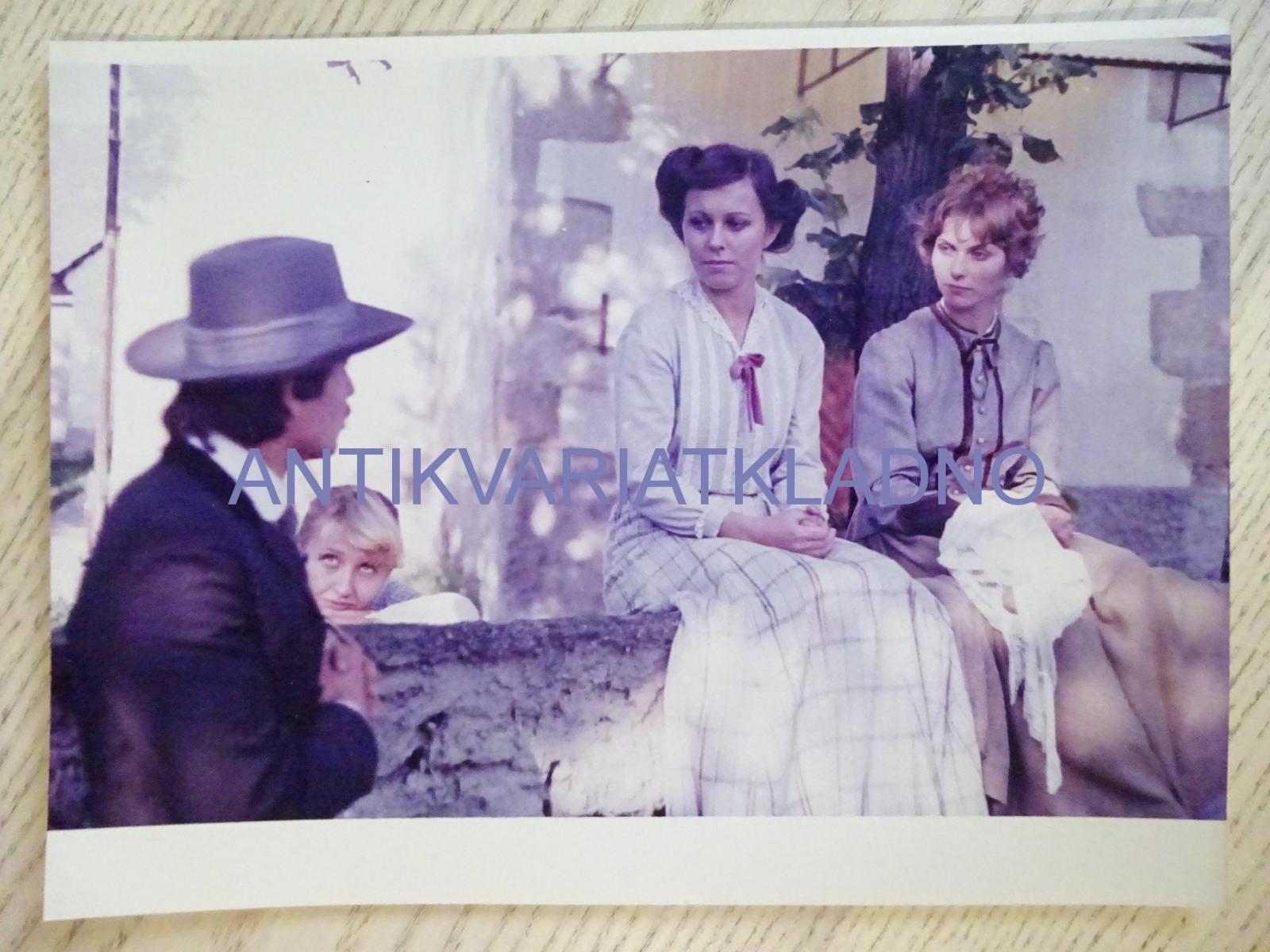 MARTA VANČUROVÁ, HEREC,HERCI, FOTOGRAFIE