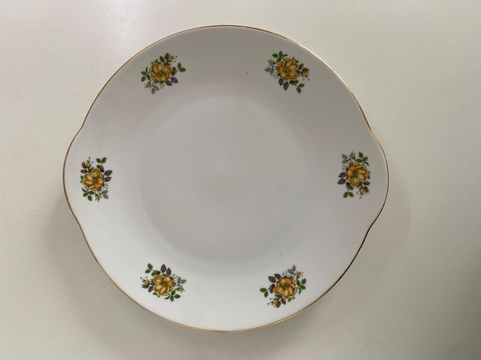 Porcelánový tác