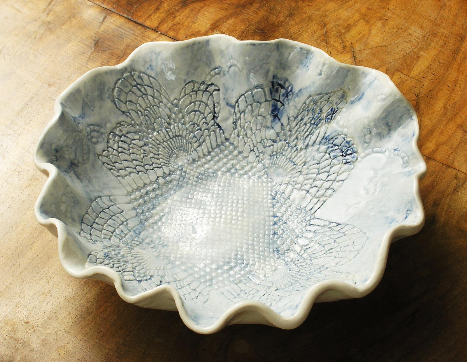 Umělecký ruční porcelán - (H646)