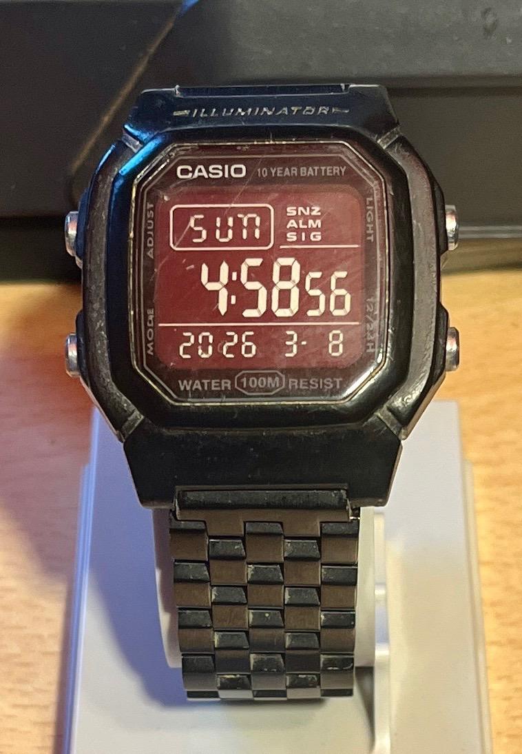 Originální CASIO Illuminator W-800H – přežije