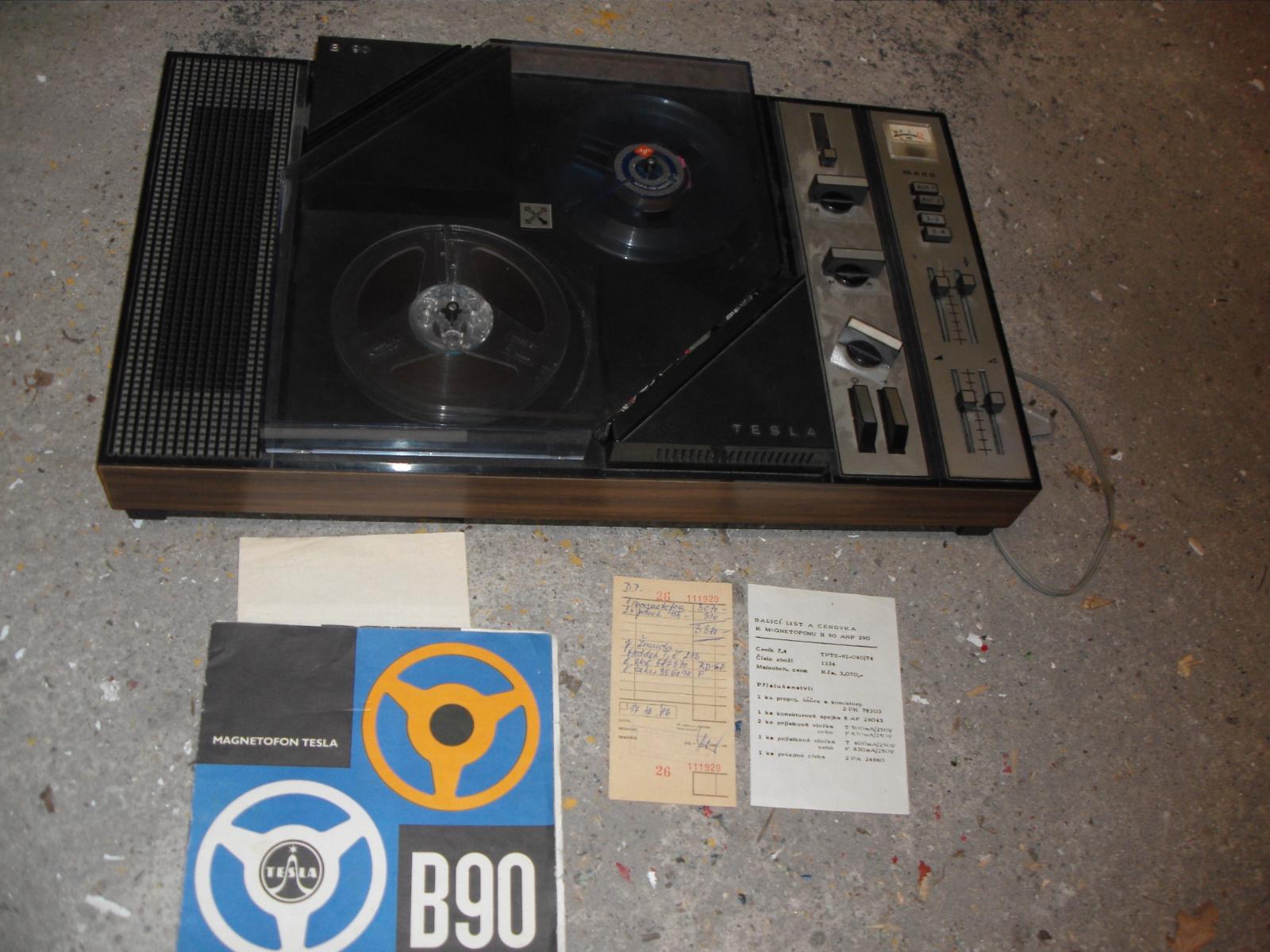 retro magnetofon Tesla B 90 Pardubice 1976