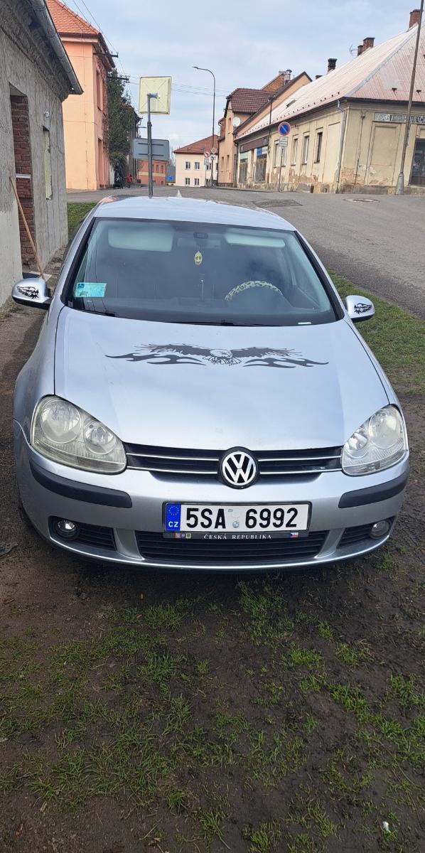 VW Golf 5;1.6 75kW benzín