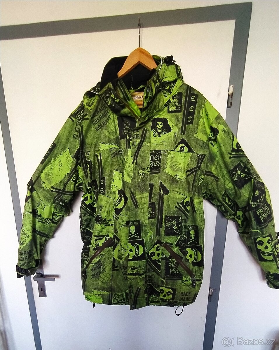 Bunda a kalhoty na snowboard