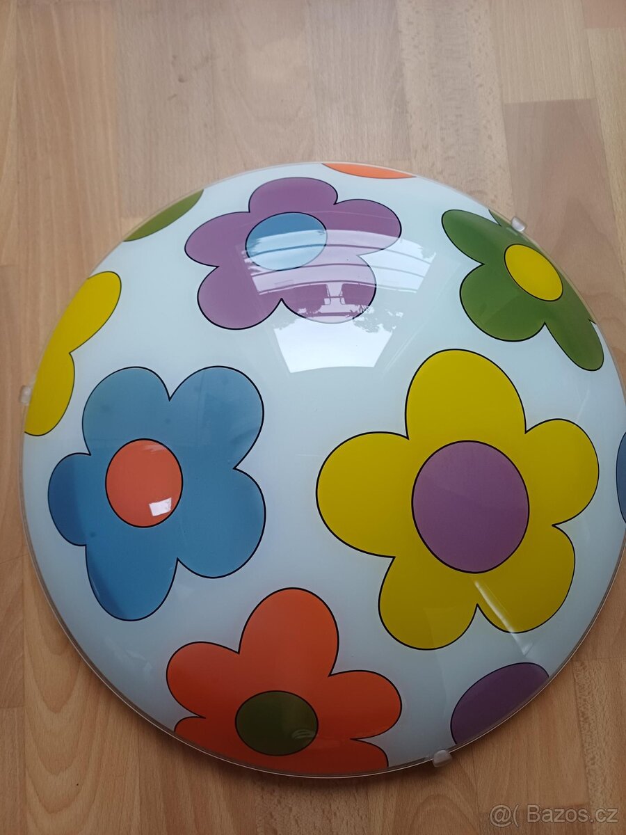 Dětské svítidlo s květinami