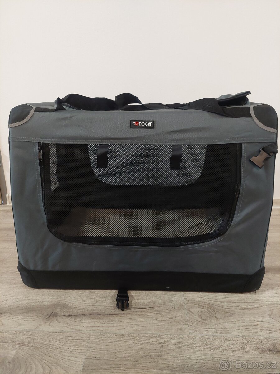 Přepravní taška pro psi do auta