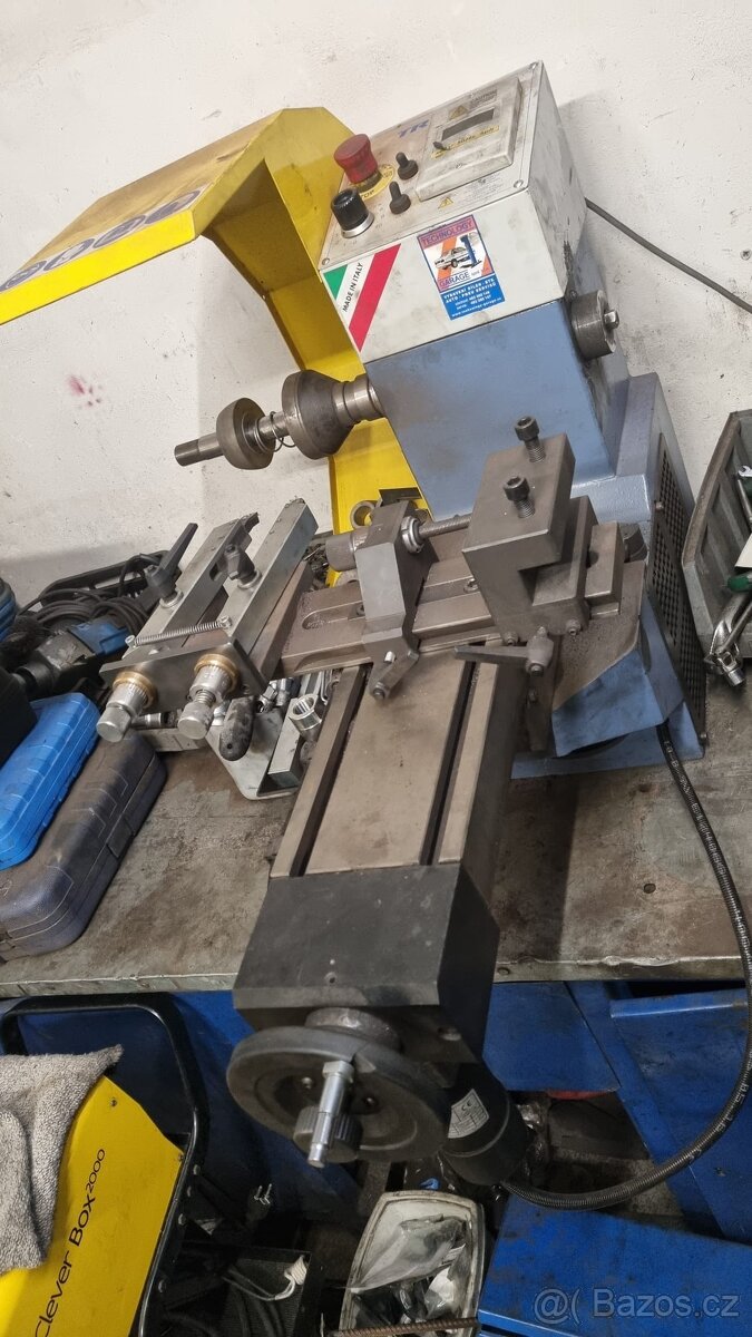 Soustruh na stáčení brzdových kotoučů