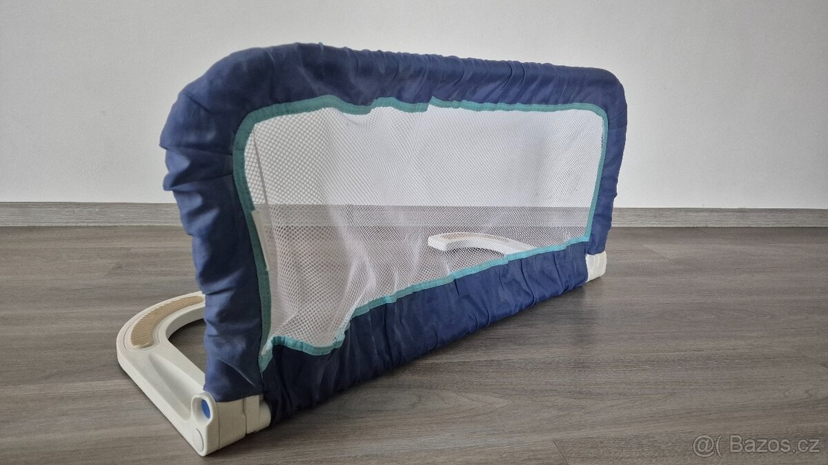 Modrá Zábrana na postel