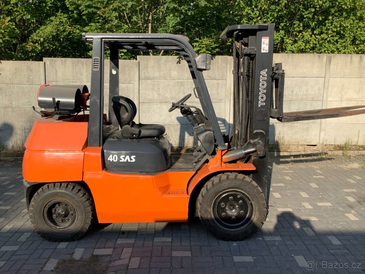 Toyota 7FG40 LPG, 4 t, triplex 4,7 m