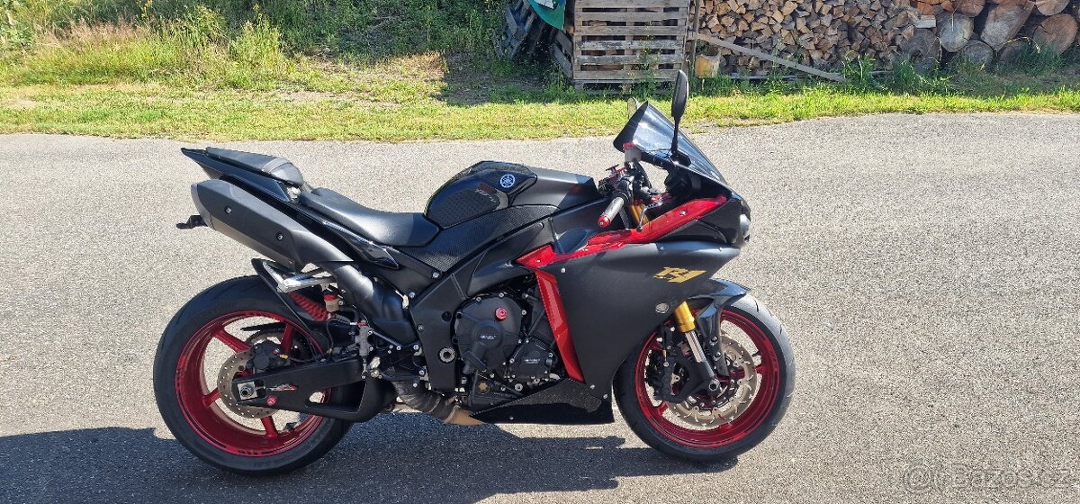 Yamaha r1 rn22 2009 najeto 49000km