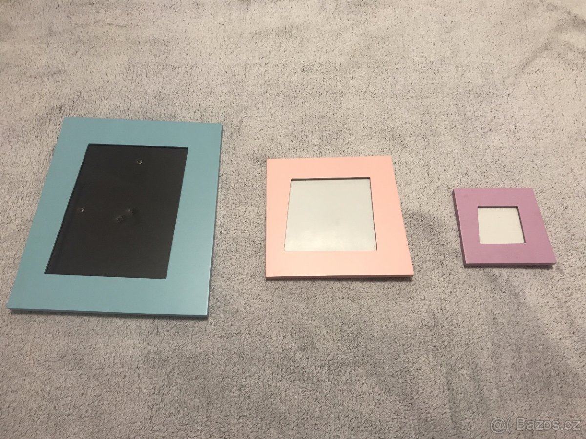 Prodám moderní sadu dřevěných rámečků