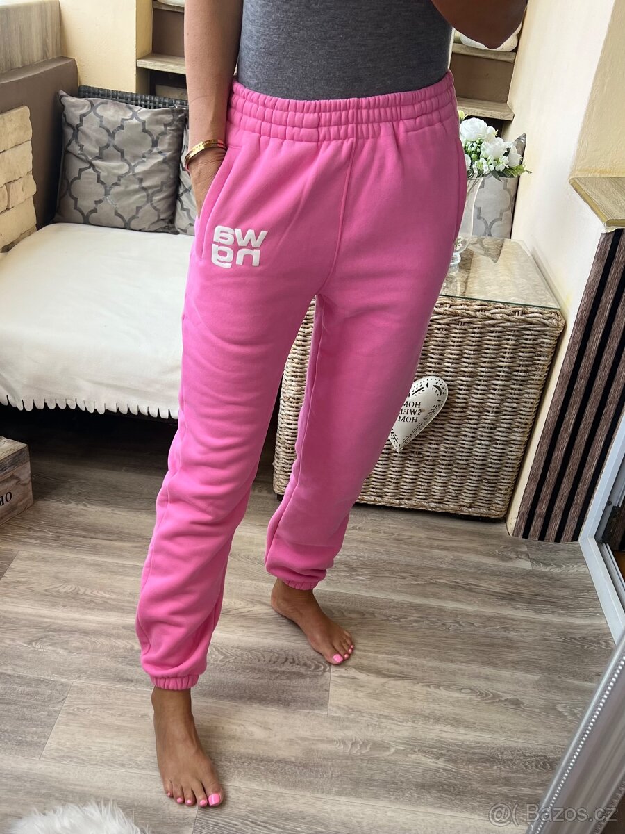 Alexander Wang růžové tepláky, nové