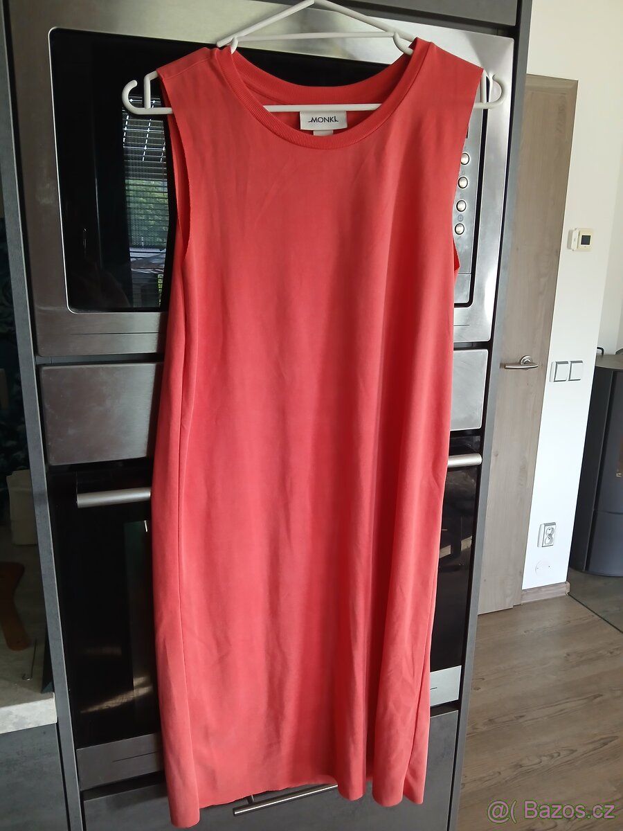 Krásné společenské šaty, vel.XS