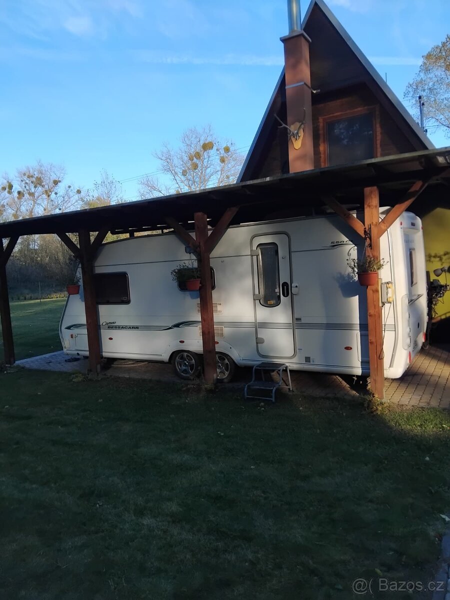 PRODÁM DVOUOSÝ KARAVAN CAMEO BESSACAR 550 GL