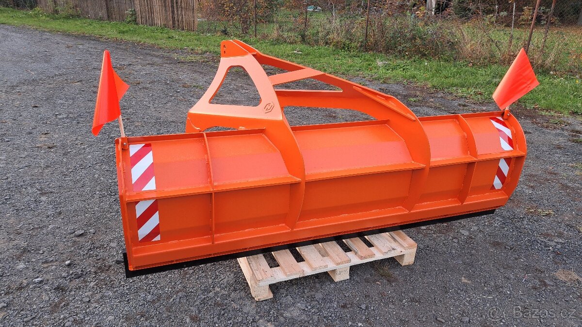 Radlice na sníh za traktor