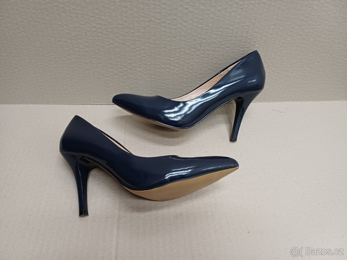 Kožené lodičky vel.37