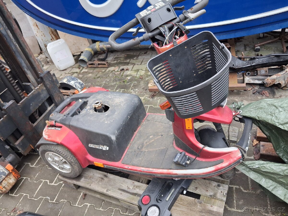 Elektrotrikolka luna pride