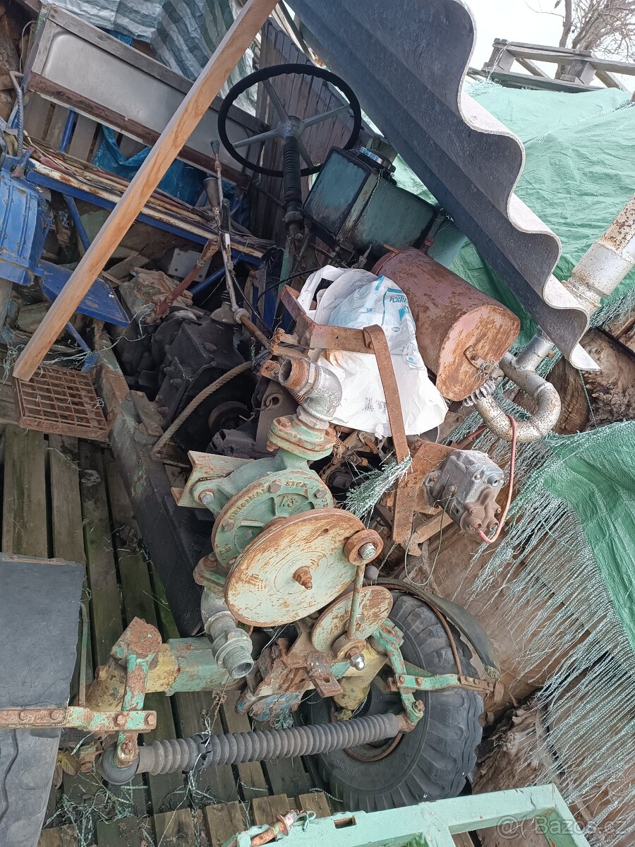 Traktor domácí výroby pozustalost