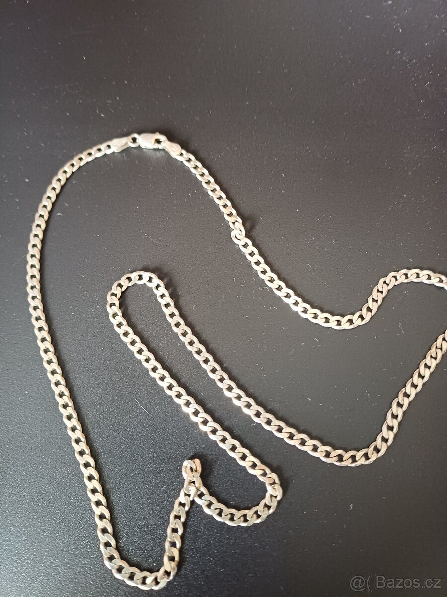 Řetízek stř.....