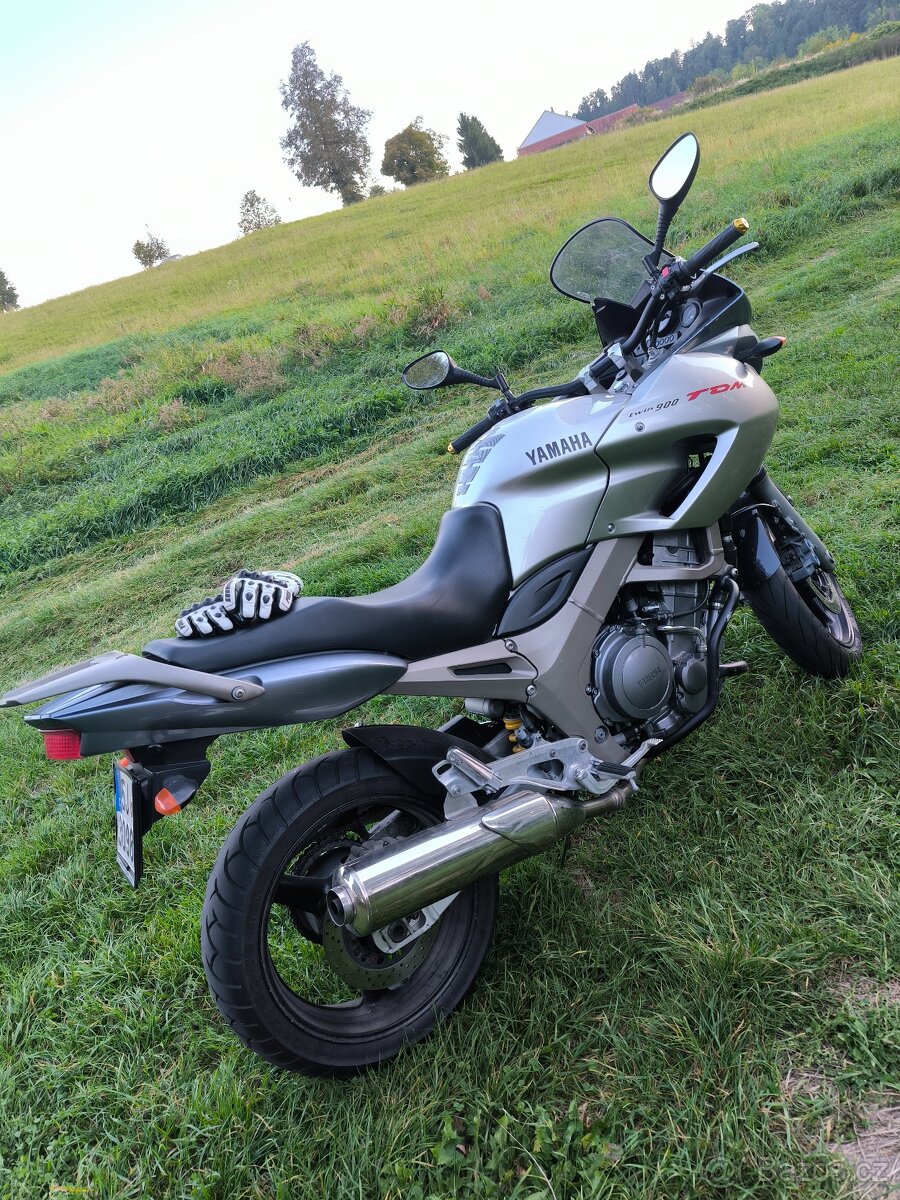 YAMAHA TDM 900