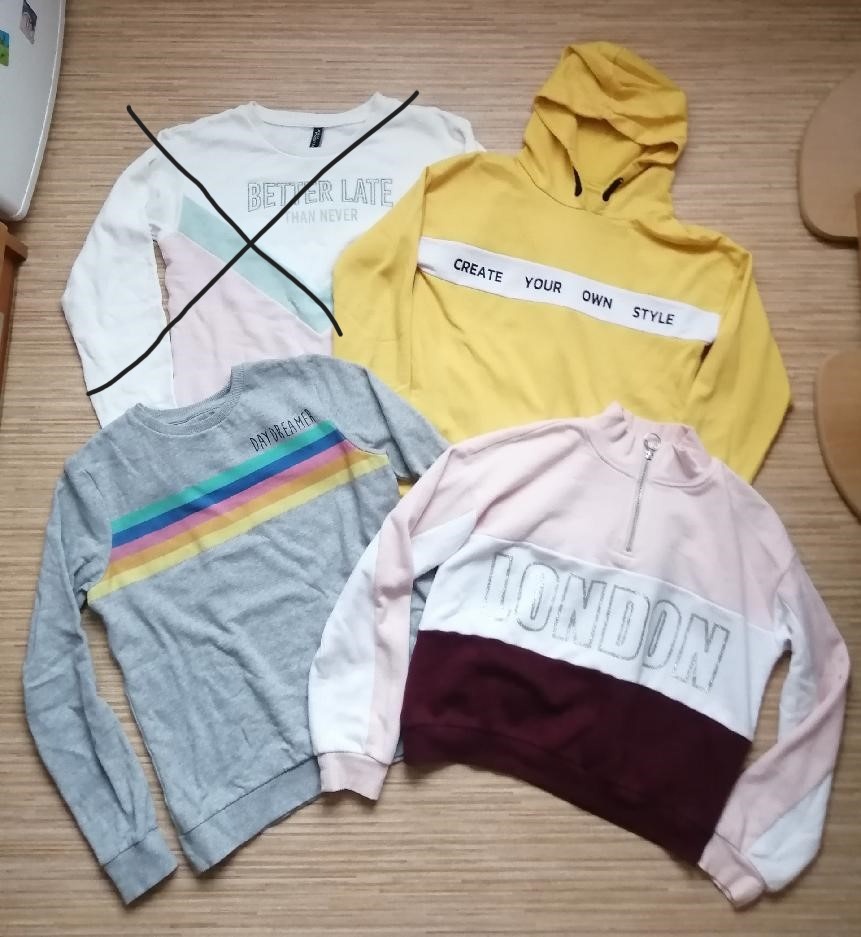 Dívčí mikiny, vel. 152/158 nebo XS