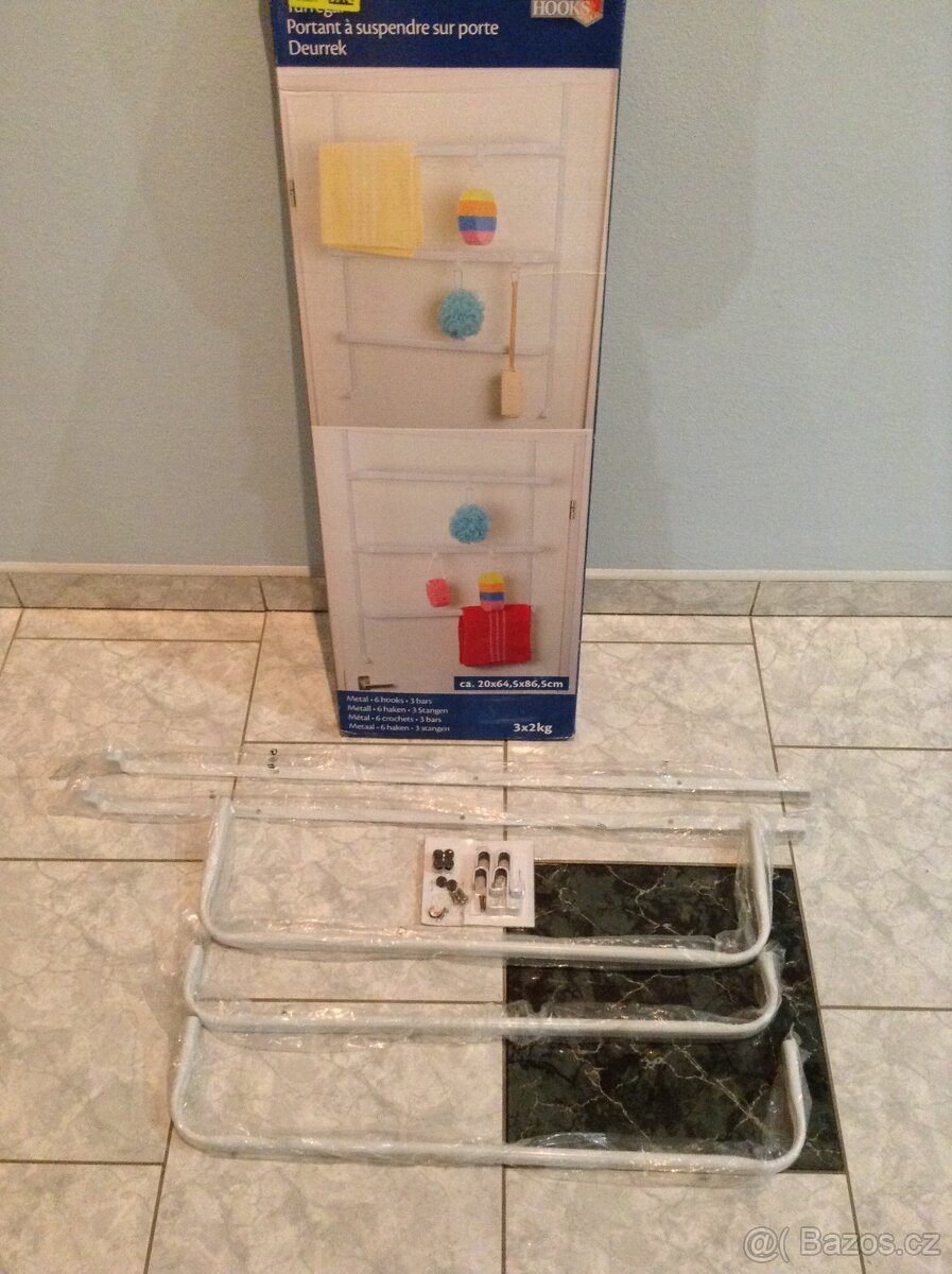 prodám věšák na dveře kovový