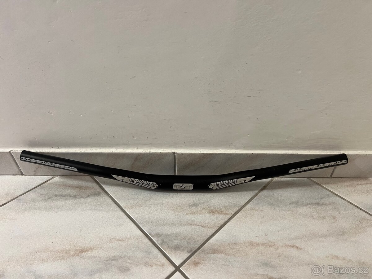 Řídítka pro elektrokoloběžky