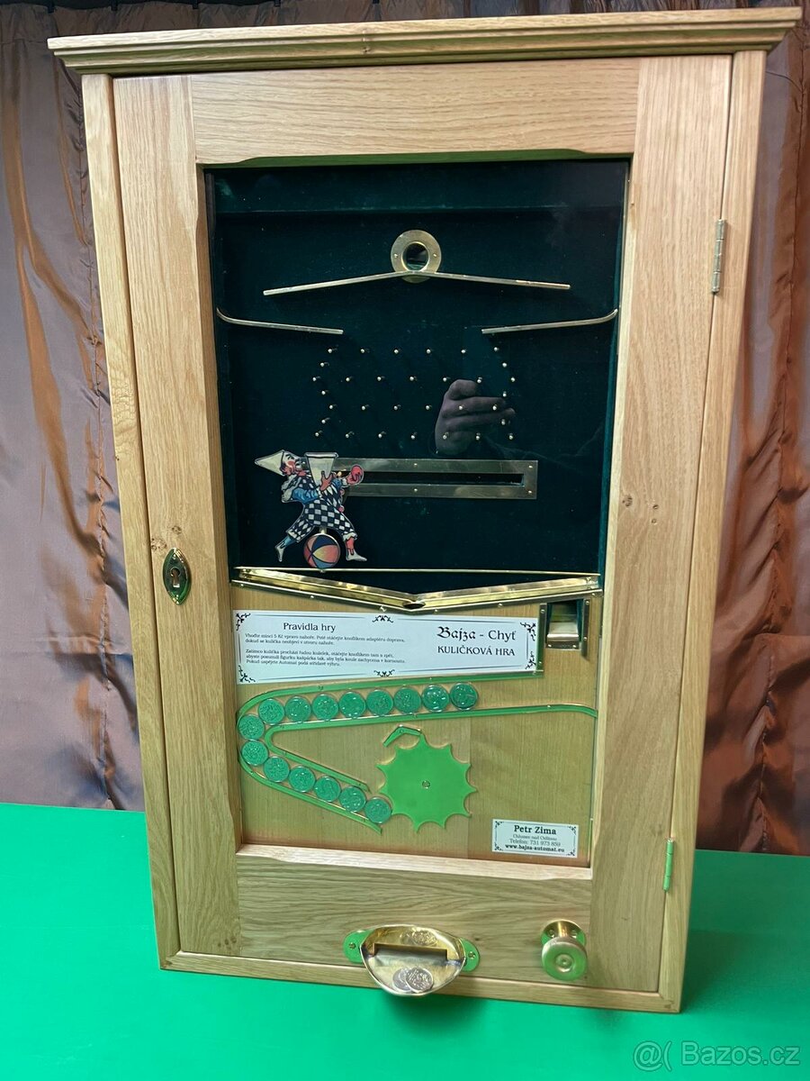 Bajza automat, hra pinball, zábava, hospoda