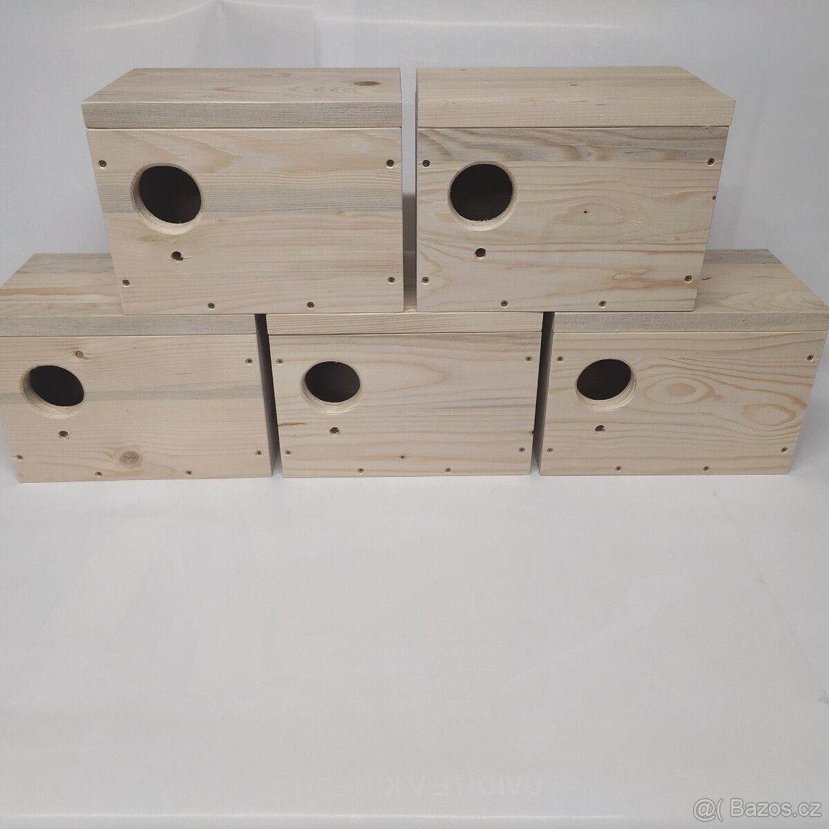 Andluka a Agapornis budky