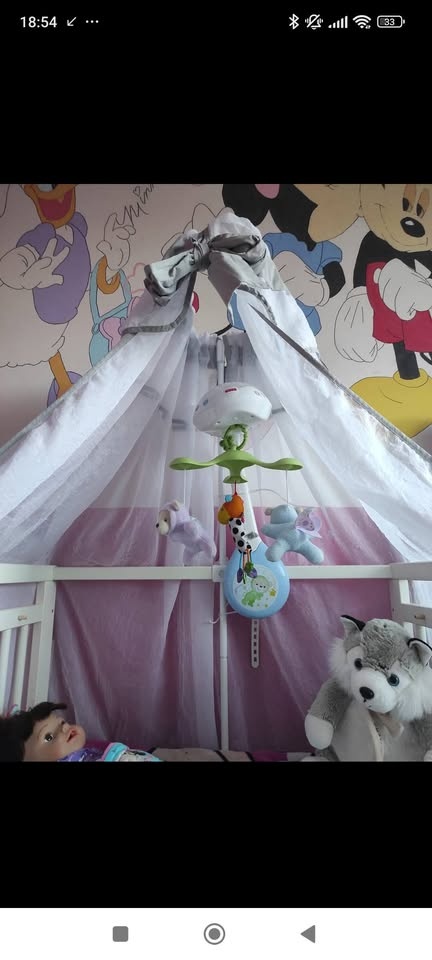 Kolotoč nad postýlku