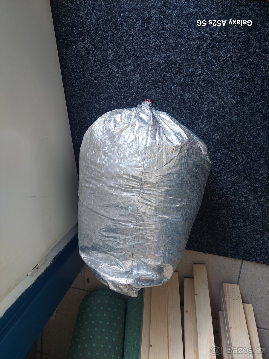 Krycí plachta na motorku