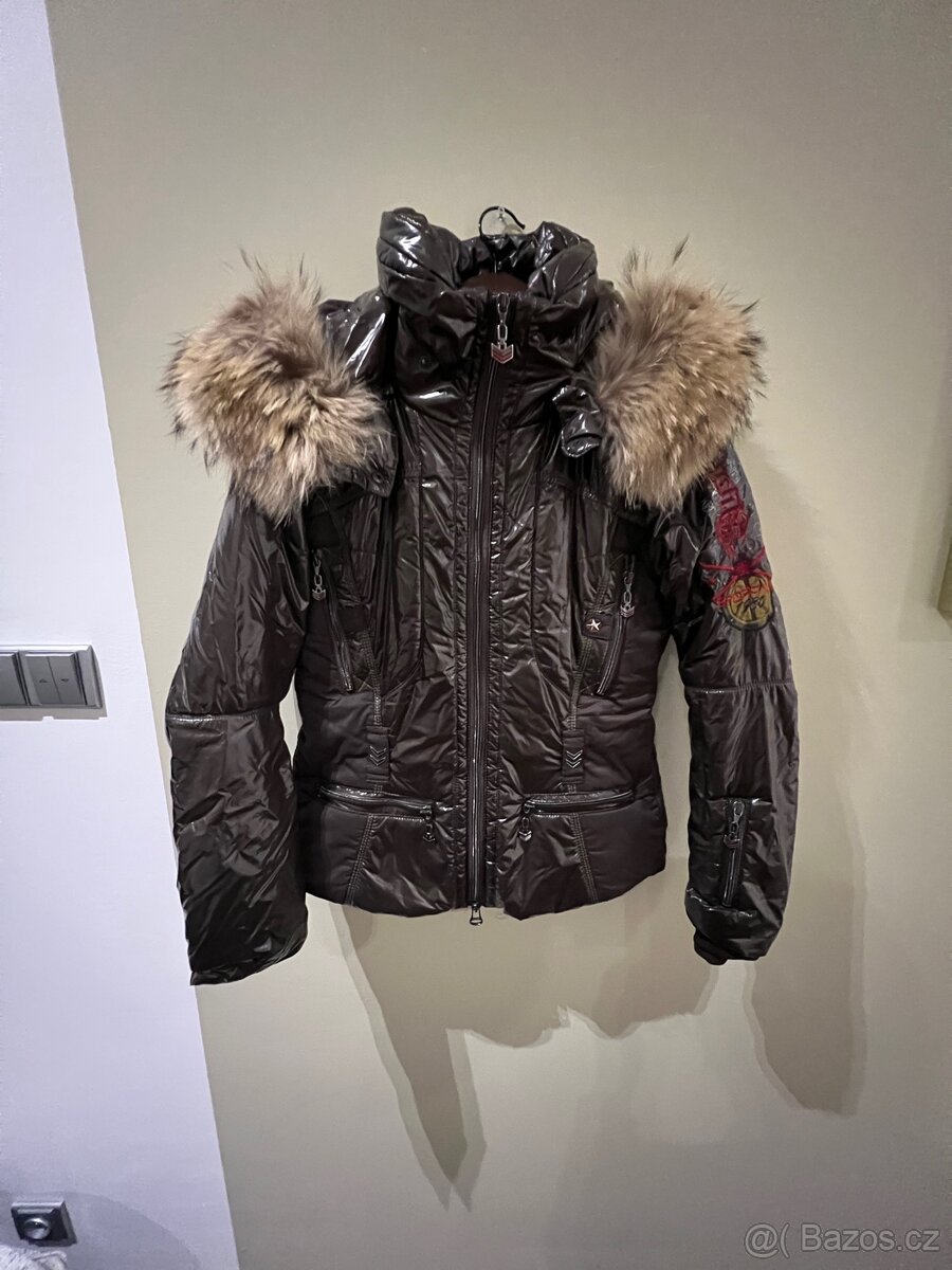 Luxusní sportovní bunda s kapucí od značky Sportalm