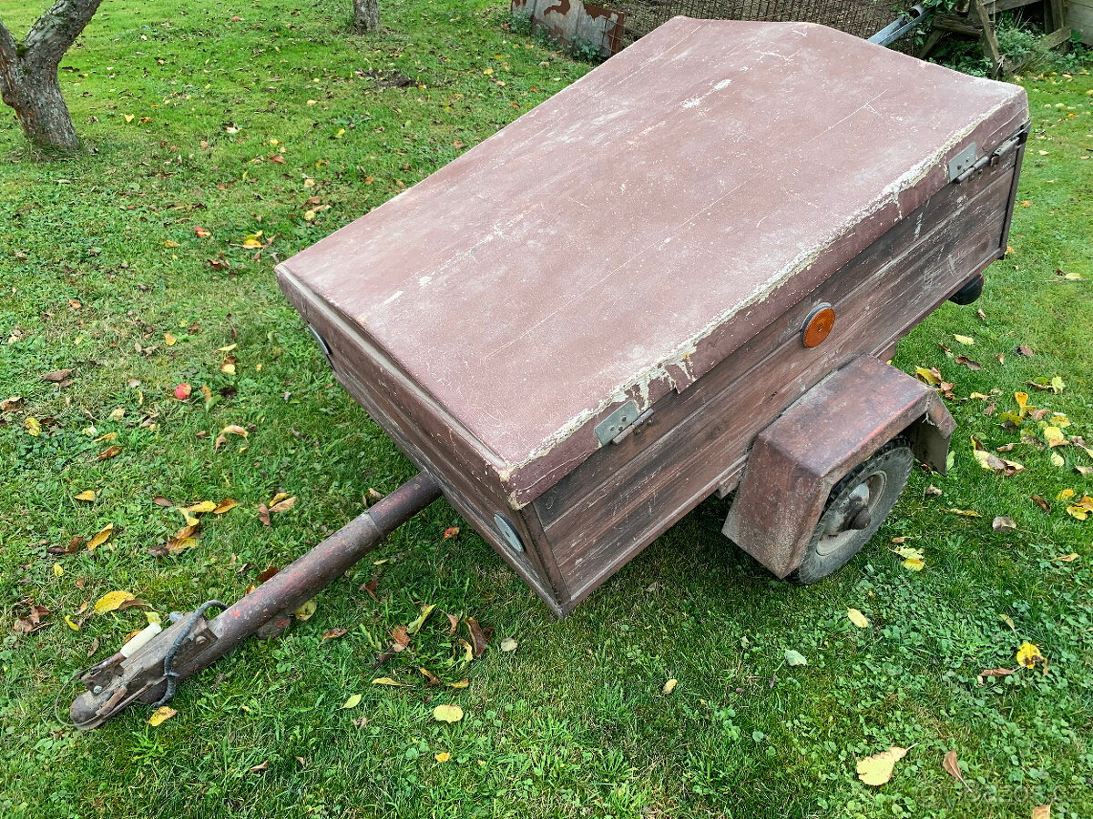 Vozík za osobní auto