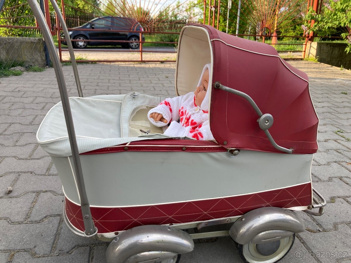 Retro kočárek
