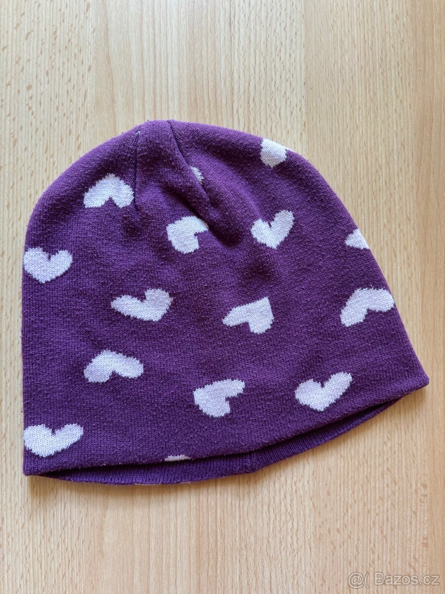 Zimní čepice vel. cca 6-8 let