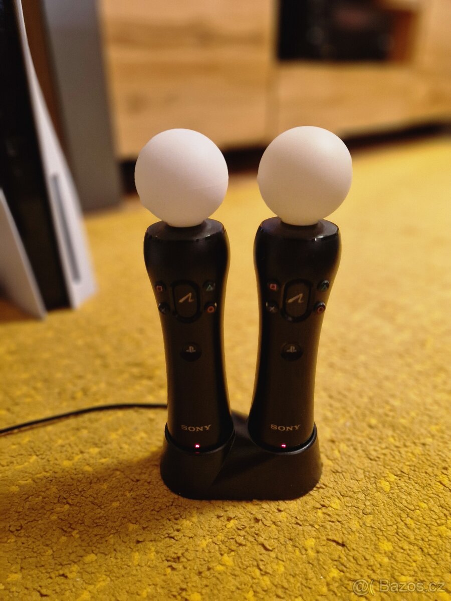 2x Move ovladač pro PS4 VR