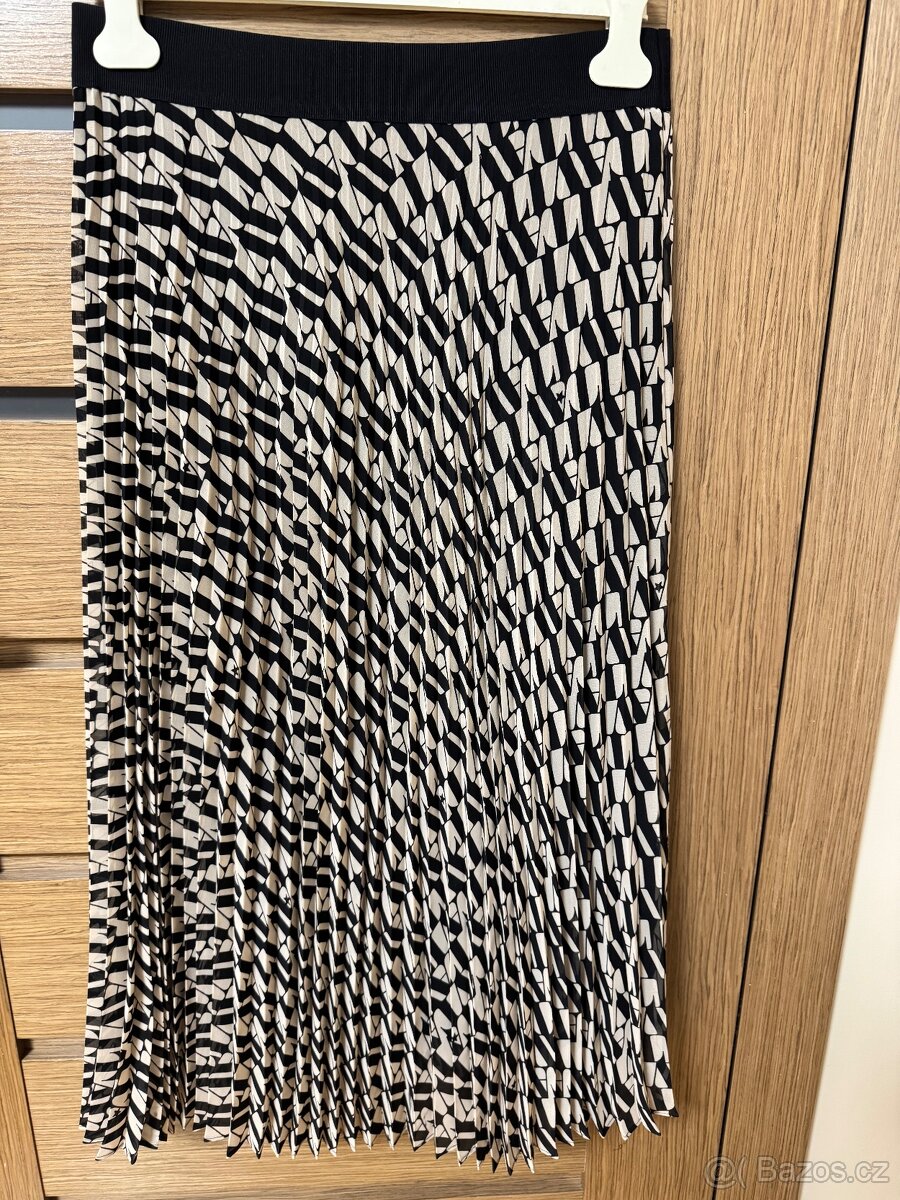Plisovaná sukně zn.Marella, vel.M/L.