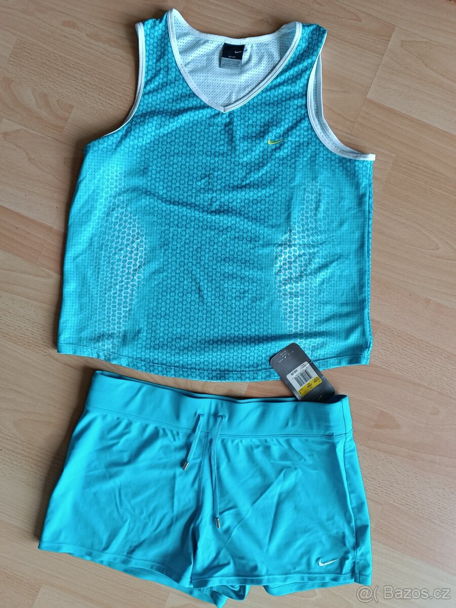 Nový set Nike Dri-Fit, vel. M