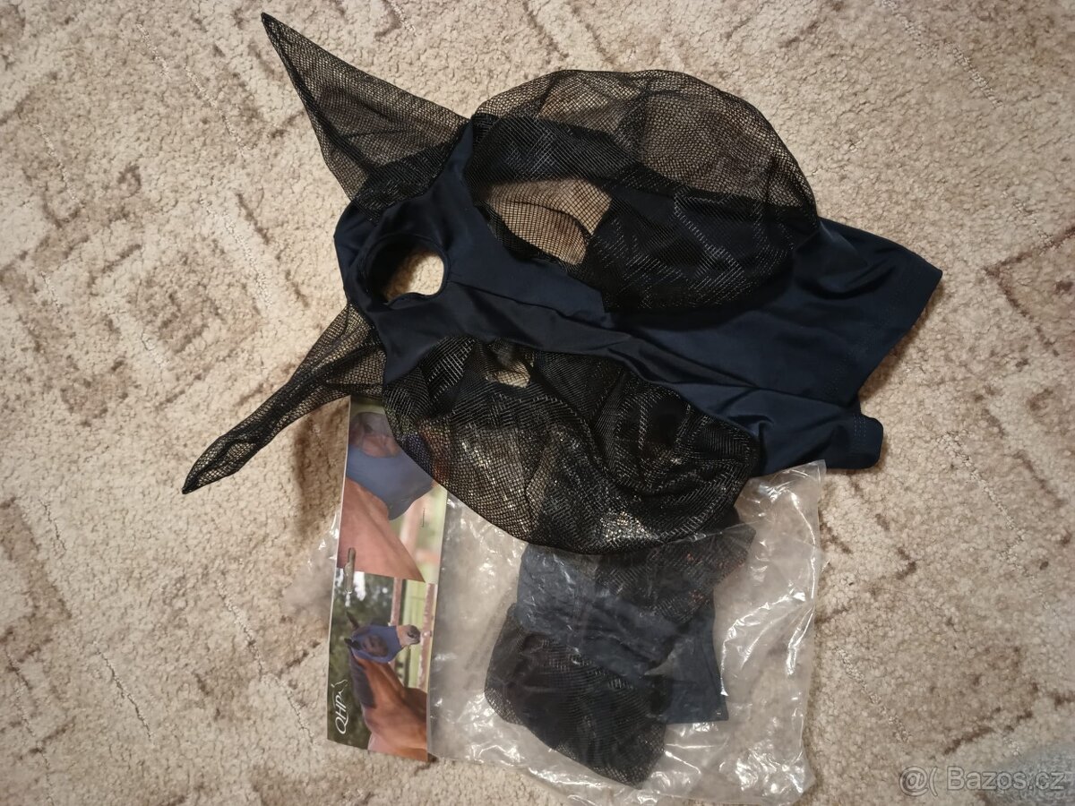 Mix věcí na koně a jezdce