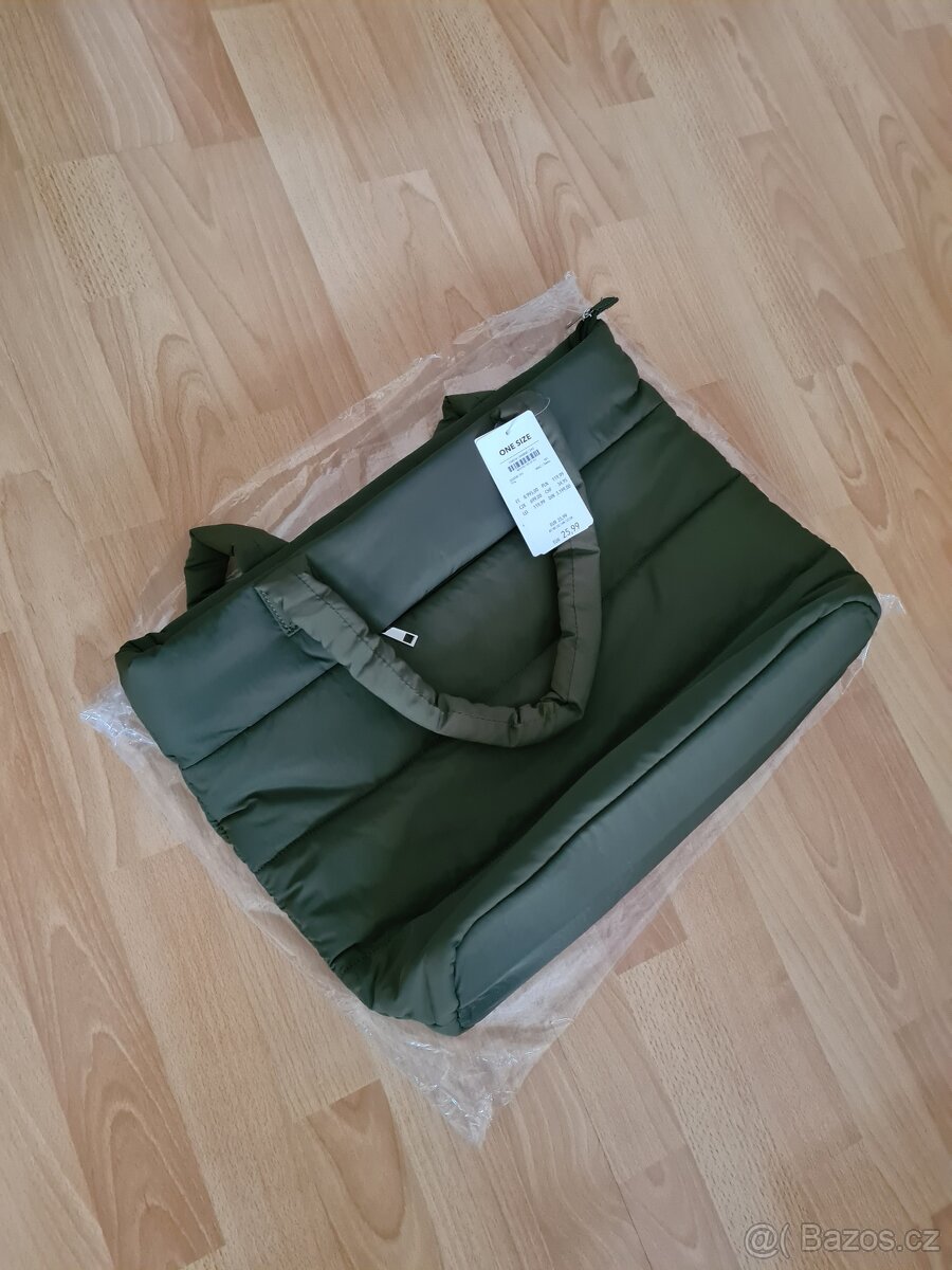 Kabelka prošívaná na zip - nová s visačkou