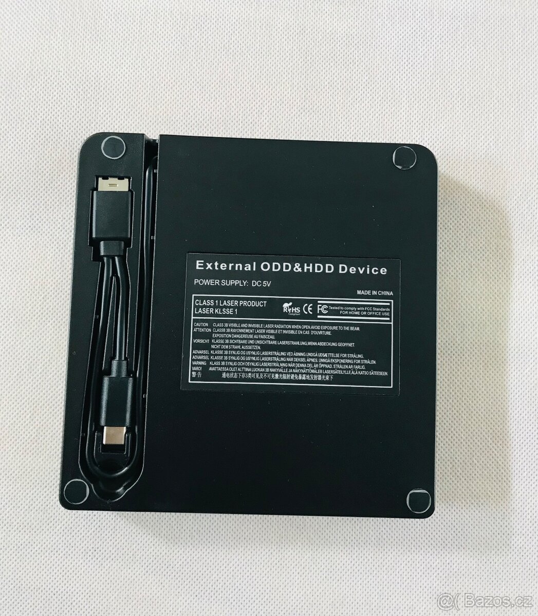 Jednotka DVD, přenosová rychlost až 5 Gb/s,